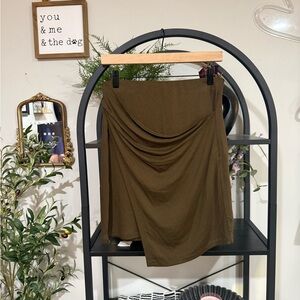 Vince Green Mini Wrap Skirt with Ruched Detail size small